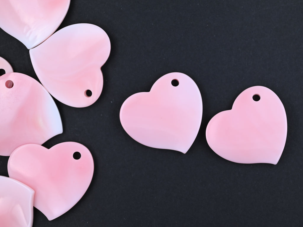Queen conch heart pendant with corner hole ,pink queen shell