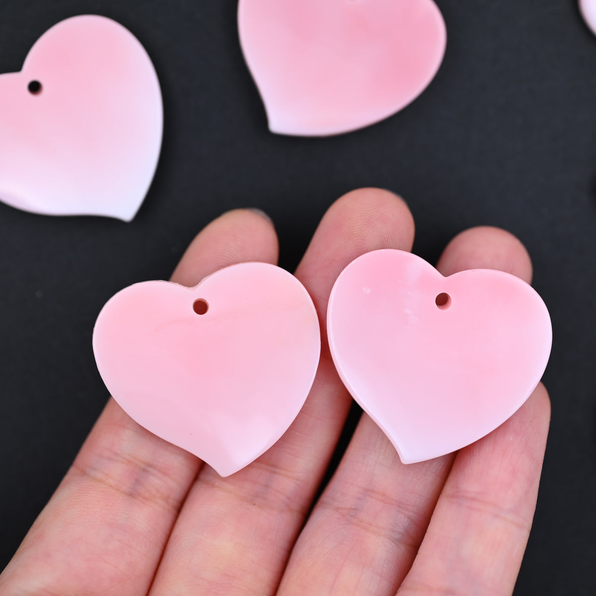 Nature 32 mm Queen conch heart pendant ,pink queen shell penant