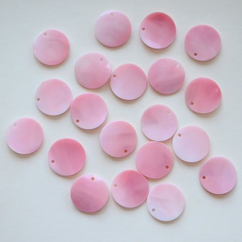 Nature 30 mm coin shape queen conch pendant ,pink queen shell charms