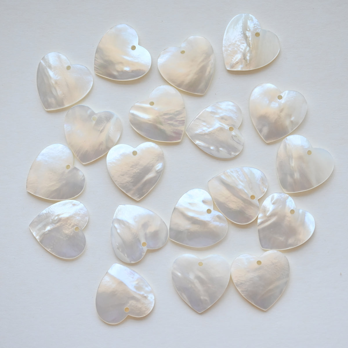 White shell 25 mm heart pendant ,MOP shell pendants