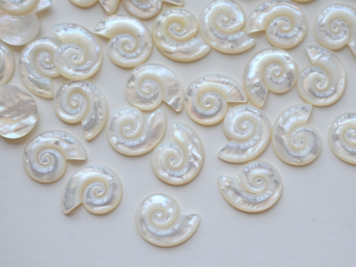 Nature white shell conch shape cab ,MOP shell charms