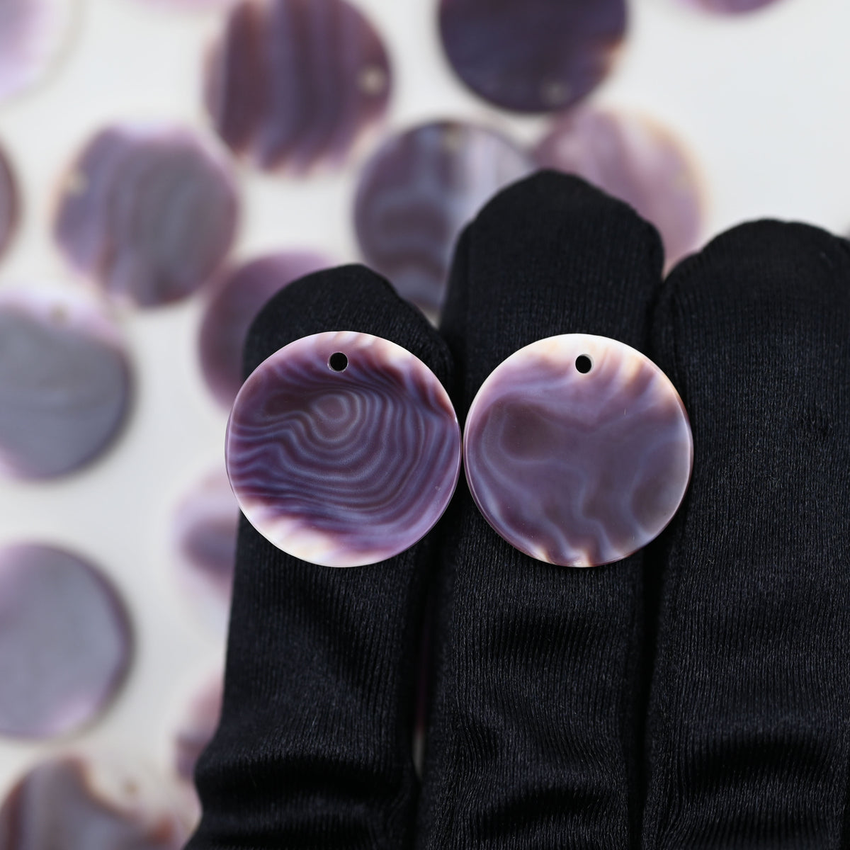 Wampum quahog coin shape round pendant ,20 mm circle purple shell pendant