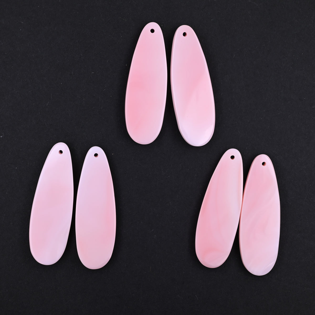 Nature queen conch earring pair ,pink shell earring pendant (13*40mm )