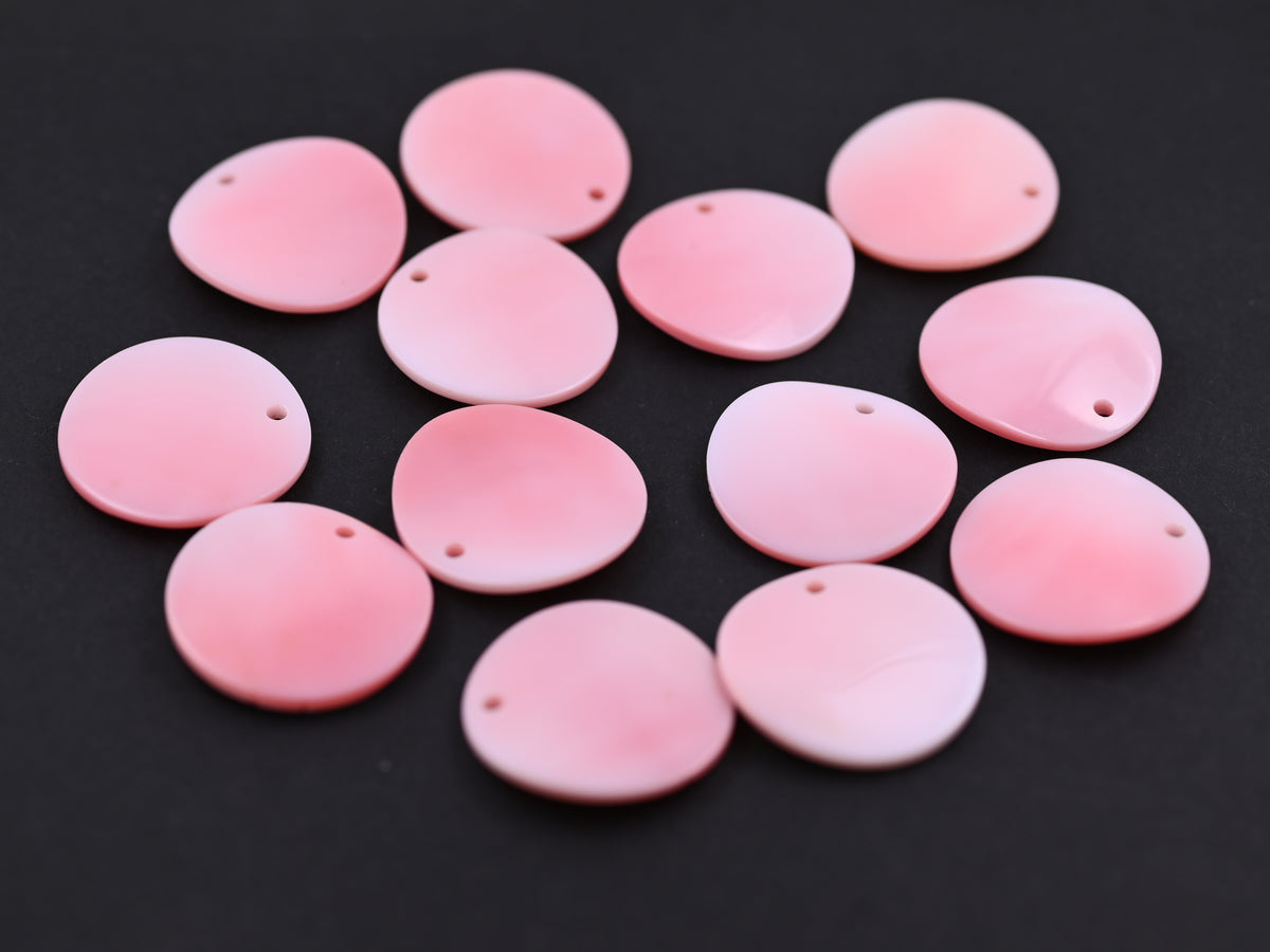 Nature round circle pink queen conch pendant - 25 mm