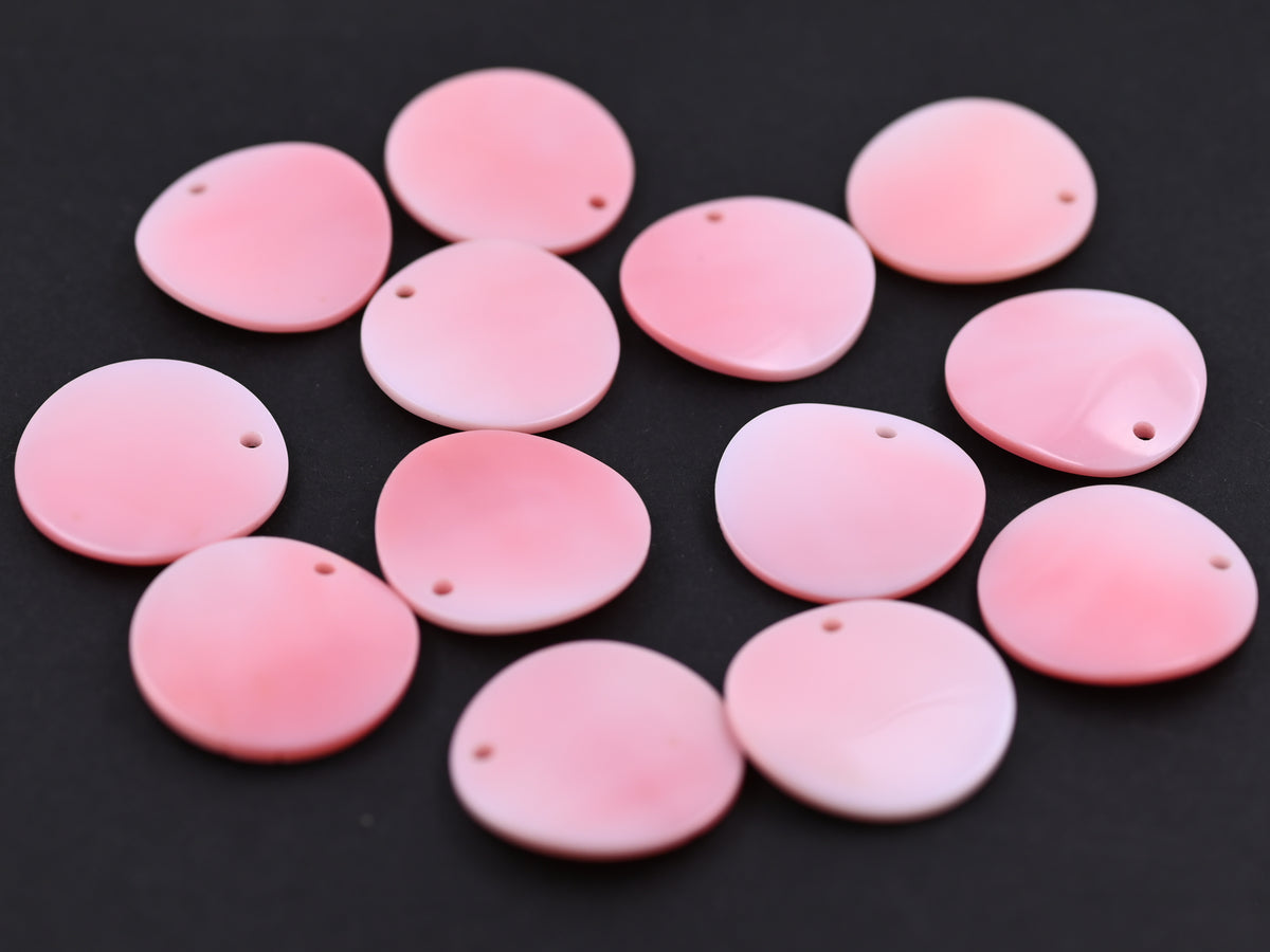 Nature round circle pink queen conch pendant - 25 mm